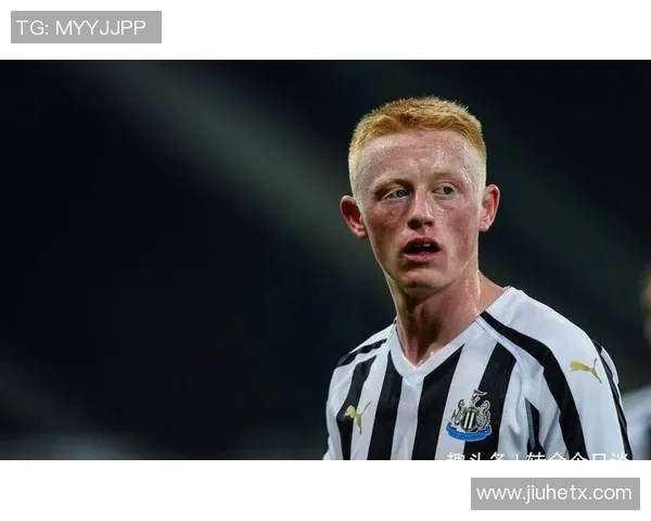 探索黑色足球明星的风采与成就,揭示他们在绿茵场上的传奇故事